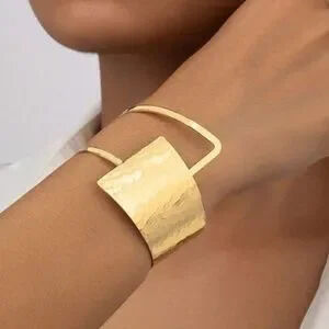 Luxe Textured Bangle Cuff Bracelet